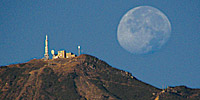 moon setting ocer cang Shan
